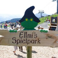 Ellmis speeltuin bovenop de berg